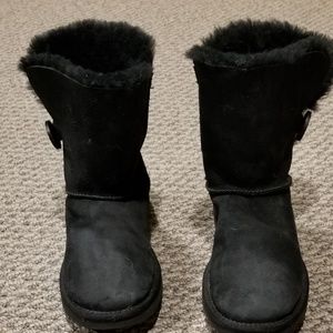 Authentic UGG Bailey Button Womens size 7